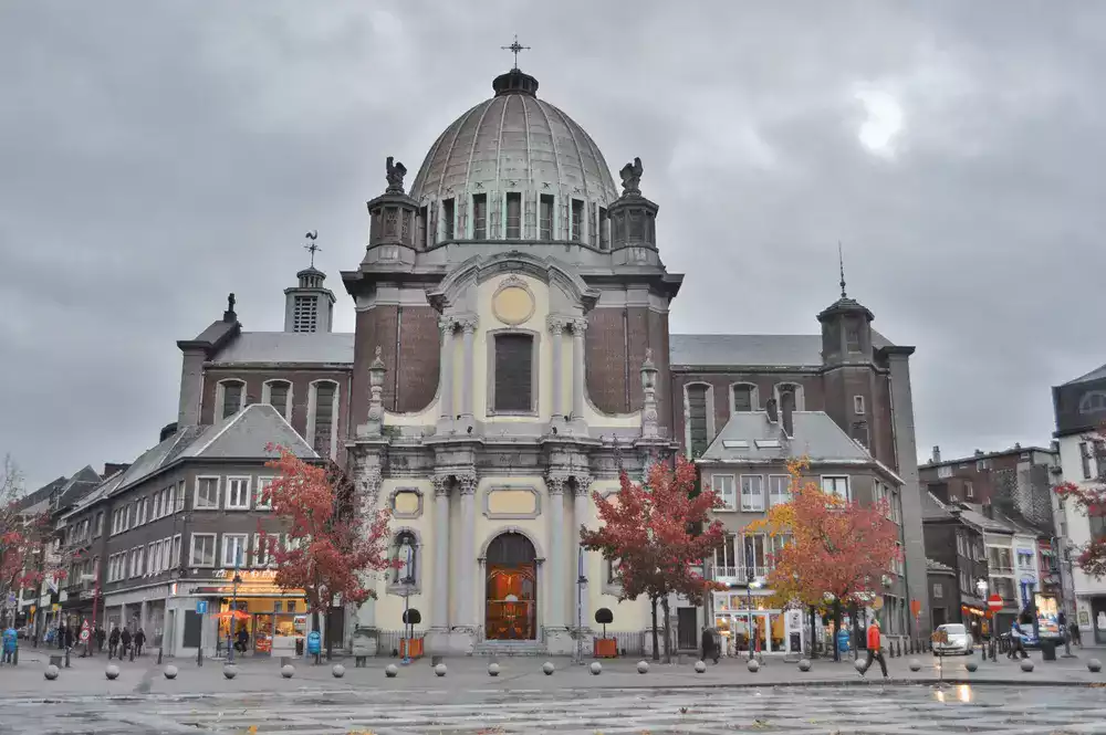 Visiter CHARLEROI - Sofieflat