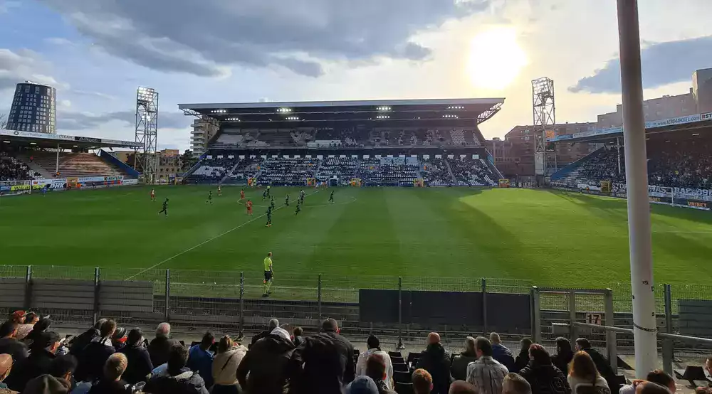 Football CHARLEROI - Sofieflat